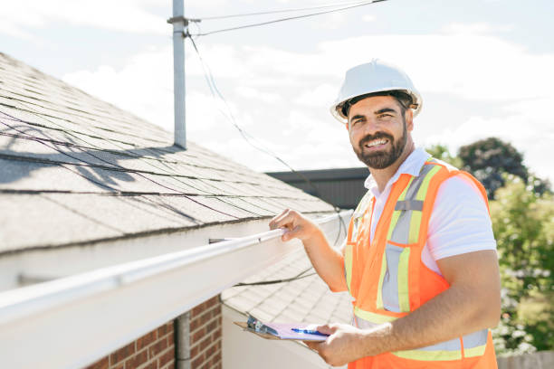 Best Best Roofing Contractors  in Le Claire, IA